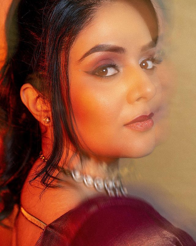 Staggering Clicks Of Stunning Sreemukhi